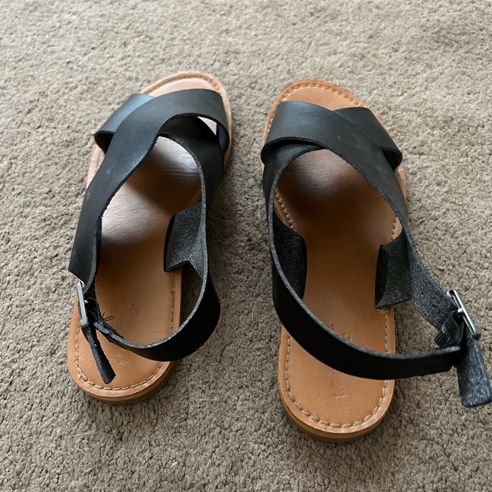 Sandals - Picture 2 of 5